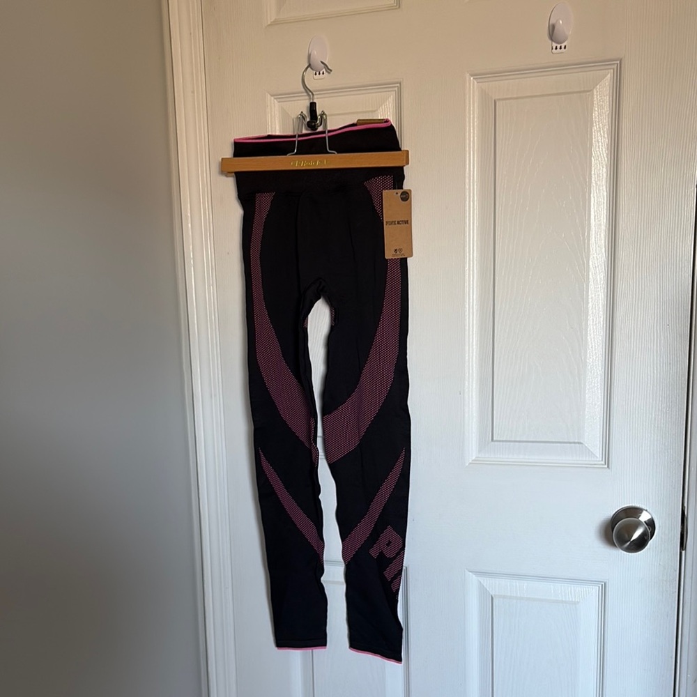 PINK Victoria's Secret Black and Pink Leggings